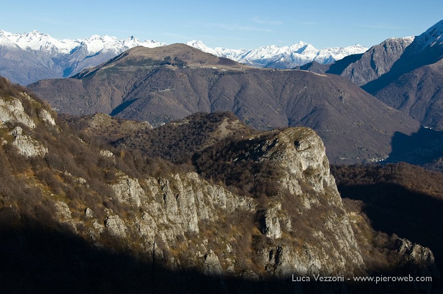 01-SGUARDO A NORD SUL MONTE MUGGIO.jpg